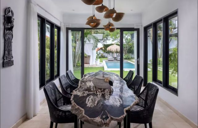 4 Bedroom Modern Tropical Villa in Prime Canggu Batubolong - Image 17