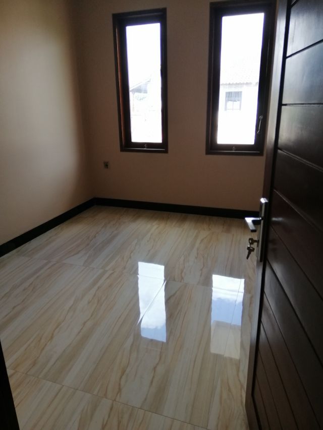 2-Storey House in Gatot Subroto Timur Denpasar – Near Living World Mall - Image 5