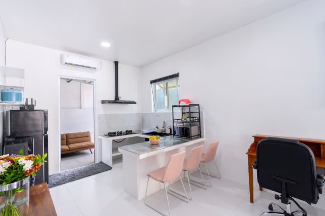 Modern Minimalist River House in Ungasan - Image 11