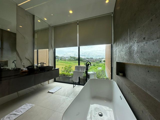 Beautiful Rice Field View Villa in Berawa – Canggu - Image 17