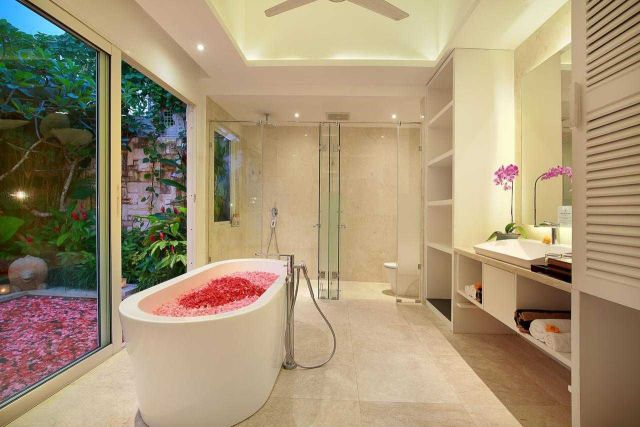 8 Romantic Pool Villas Complex in Seminyak – Freehold Investment Property - Image 12