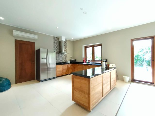 Modern Tropical Luxury Villa in Petitenget Seminyak - Image 35