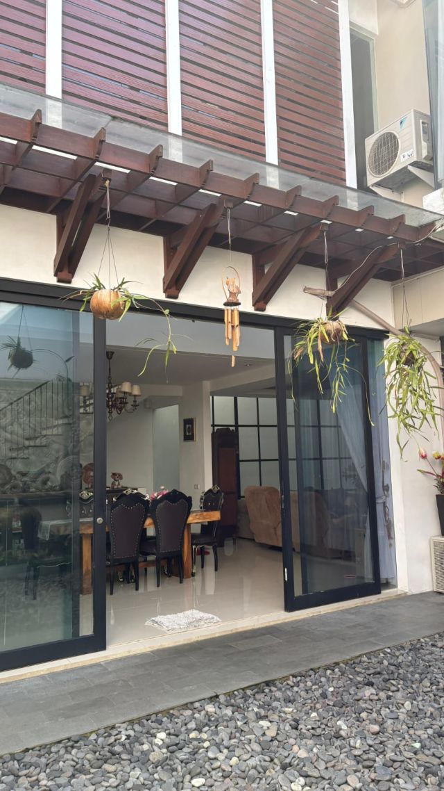 Luxury Family House in Citraland Cargo Denpasar - Image 15