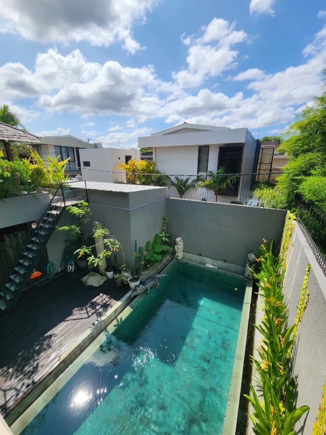 Modern Tropical Villa in Umalas 2 Exclusive Complex - Image 1