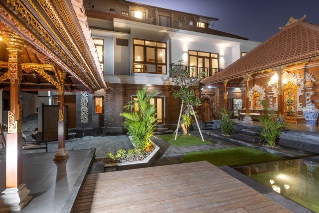 Luxury Tropical Villa in Seminyak Near Beach - Image 5