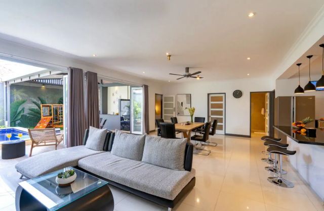Luxury Villa in Merta Agung Kerobokan Seminyak Area - Image 6