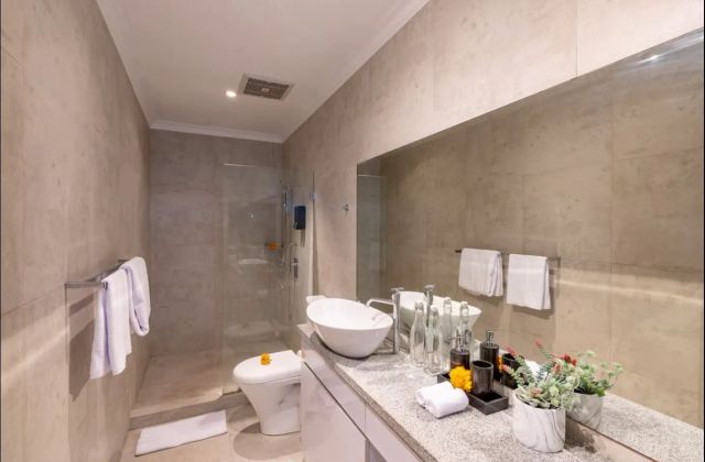 Luxury Villa in Merta Agung Kerobokan Seminyak Area - Image 11
