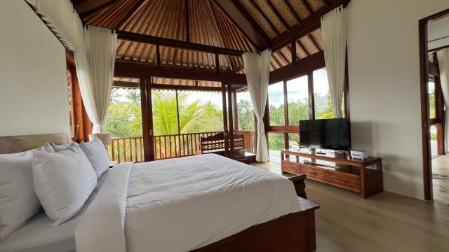 Rice Field View Villa in Ubud Gianyar - Image 8