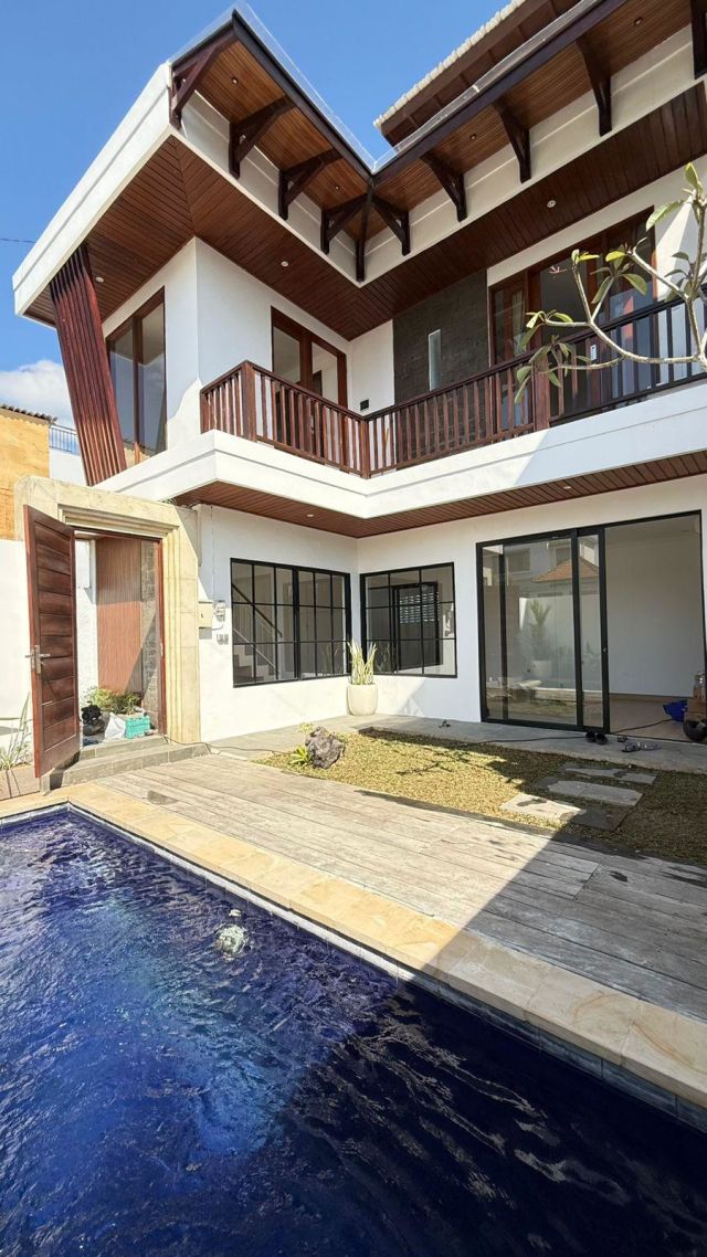 Brand New 2-Bedroom Villa with Ocean View, Rooftop & Pool – Mengening, Cemagi - Image 18