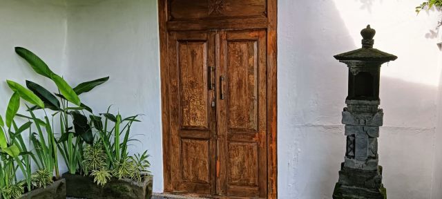 Classic 3-Bedroom Villa with Large Pool & Garden – Berawa, Canggu - Image 26