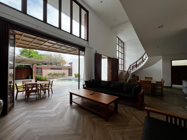 Modern Villa – 3-Bedroom on 390 m², For Sale & Yearly Rent, Taman Sari Kerobokan - Image 4