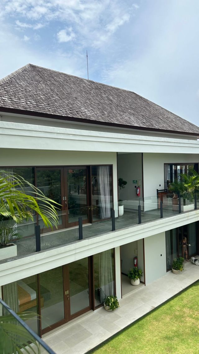 Modern Freehold Villa 7 Bedrooms with Paddie View in Batu Bolong, Canggu, Bali - Image 5
