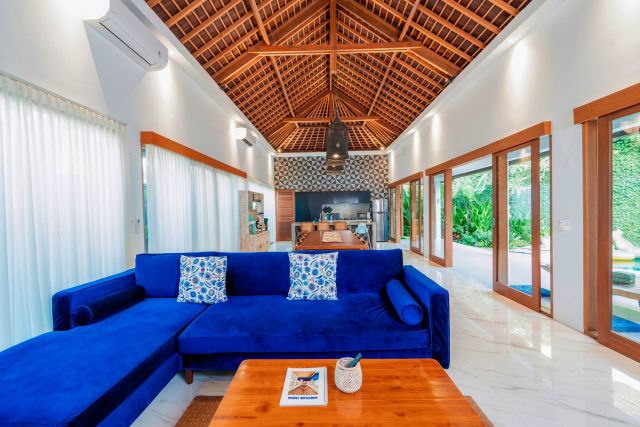 Modern Luxury Freehold Villa 4 Bedrooms Near Echo Beach in Batu Bolong, Canggu, Bali - Image 20