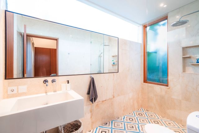 Modern Luxury Freehold Villa 4 Bedrooms Near Echo Beach in Batu Bolong, Canggu, Bali - Image 27