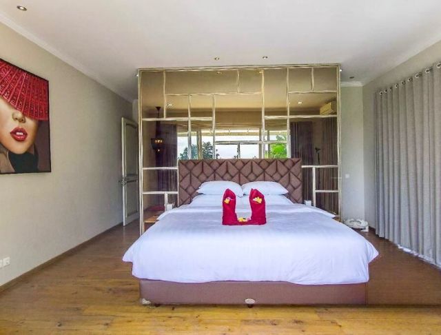 Luxury Freehold Villa 6 Bedrooms with Rice Field View in Tandeg, Canggu, Bali - Image 5