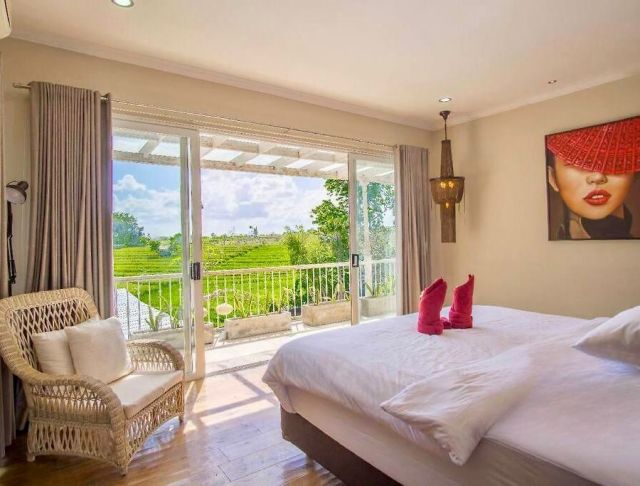 Luxury Freehold Villa 6 Bedrooms with Rice Field View in Tandeg, Canggu, Bali - Image 15