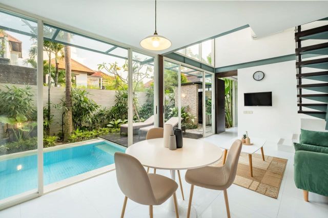 Freehold Villa 3 Bedrooms with Pool in Semer, Kerobokan, Bali - Image 14
