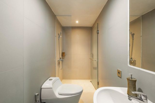 Freehold Villa 3 Bedrooms with Pool in Semer, Kerobokan, Bali - Image 15