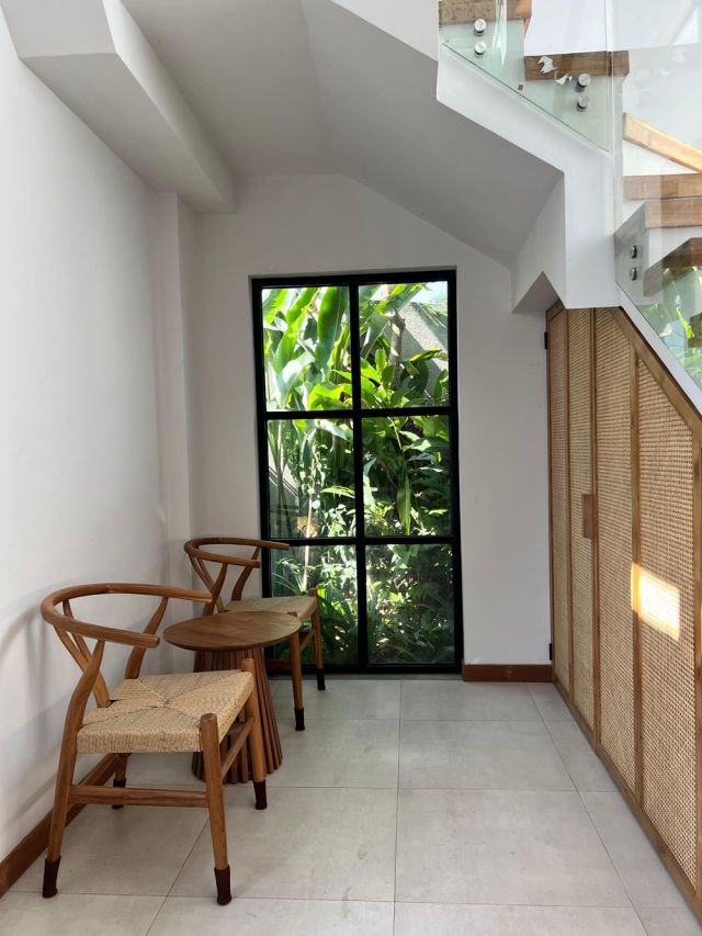 Luxury Freehold Villa 4 Bedrooms with Rice Field View — Price Reduced to IDR 10.8 Billion in Pererenan, Bali - Image 27