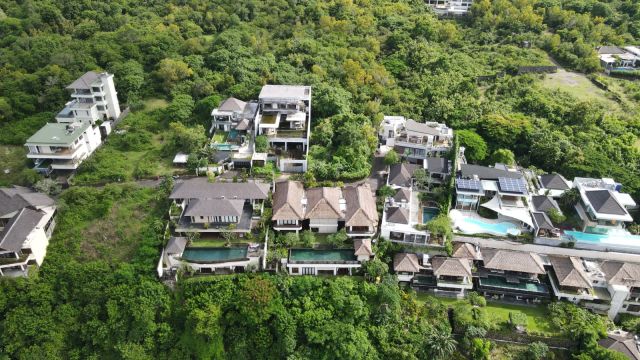Full Unblocked Ocean View Villa 4 Bedrooms in Tiara Nusa Estate, Jimbaran, Bali - Image 5
