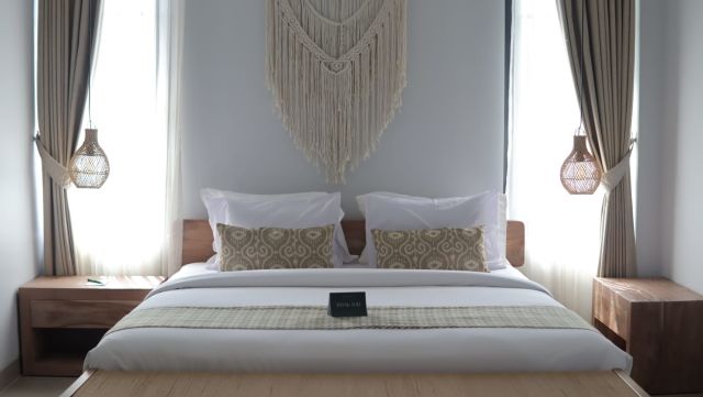 Newly Renovated Luxury Mansion Villa 6 Bedrooms with Unblocked City & Sunset View in Goa Gong, Ungasan, Bali - Image 9