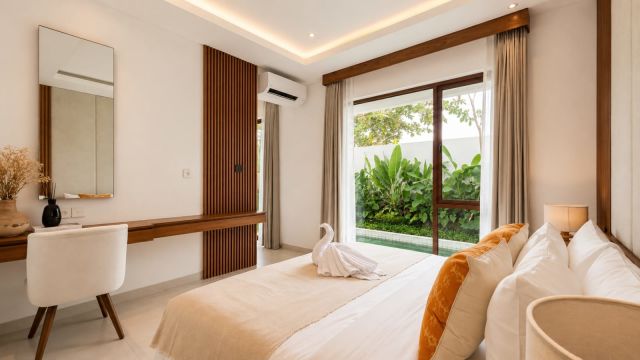 Brand New Luxury Freehold Villa 4 Bedrooms in Exclusive Complex, Renon, Bali - Image 3