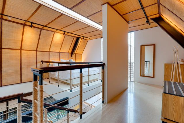 Income-Producing Freehold Villa 4+1 Bedrooms with Proven Airbnb Track Record in Padang Linjong, Canggu, Bali - Image 8