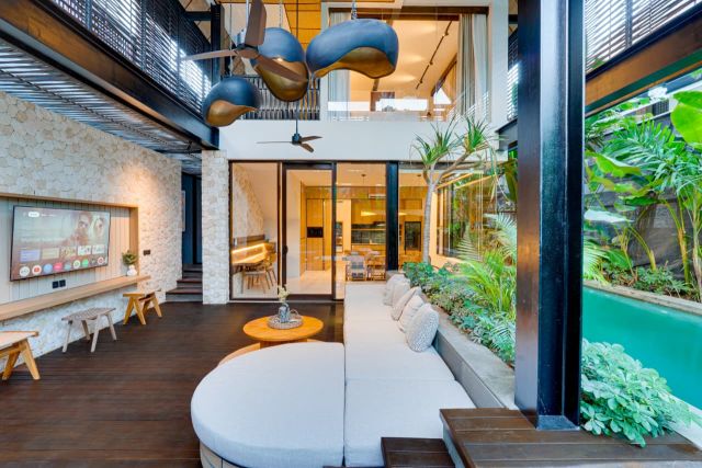 Income-Producing Freehold Villa 4+1 Bedrooms with Proven Airbnb Track Record in Padang Linjong, Canggu, Bali - Image 12
