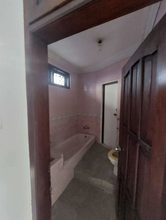Luxury House 3 Bedrooms on Jl. Cargo Permai, Premium Office & Commercial District, Denpasar, Bali - Image 6