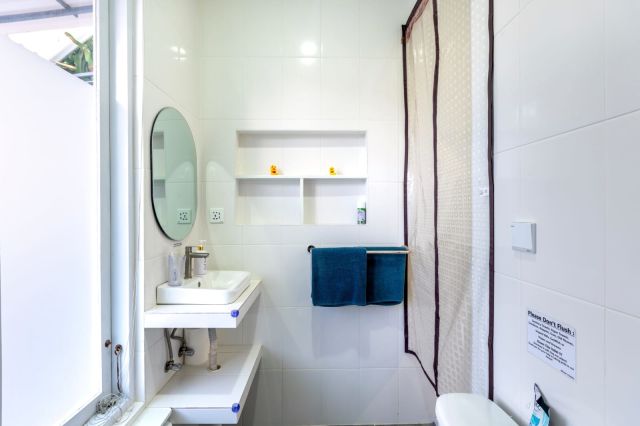 Premium Freehold & Leasehold Villa 4 Bedrooms Fully Renovated on Jl. Pura Masuka, Ungasan, Bali - Image 56
