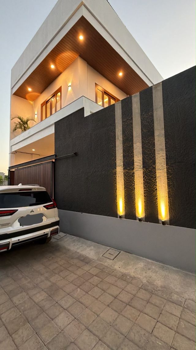 Brand New Freehold Villa 3 Bedrooms with Gazebo on Jl. Pura Masuka, Ungasan, Bali - Image 1