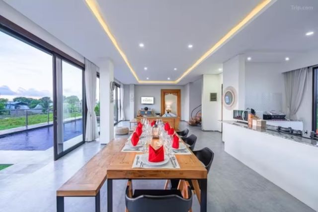 Fully Furnished 4-Bedroom Villa in Kerobokan, Seminyak - Image 6
