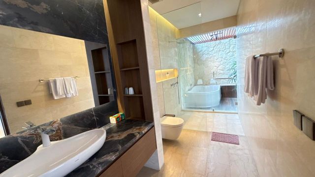 Premium 4-Bedroom Villa in Umalas Bumbak, Built 2023 - Image 18