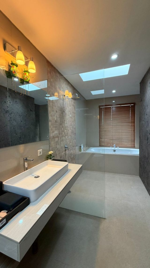Modern Minimalist 4-Bedroom Villa in Komplek Bali Arum, Jimbaran - Image 4