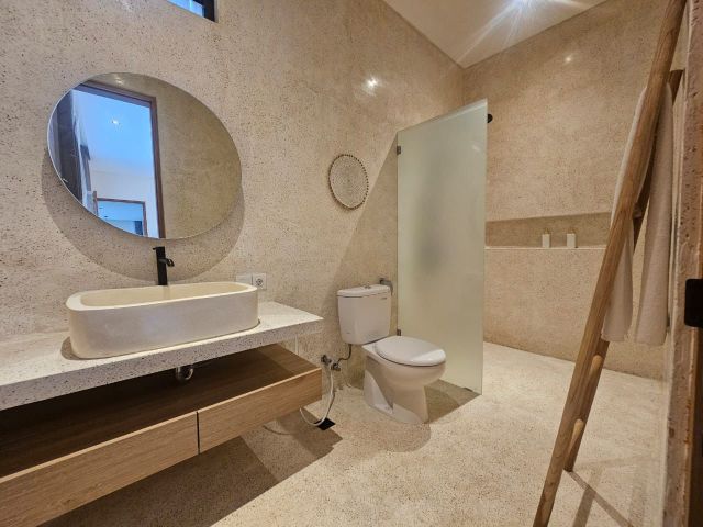 Brand New Modern Mediterranean Villa in Semer, Near Umalas Kerobokan, Bali - Image 14