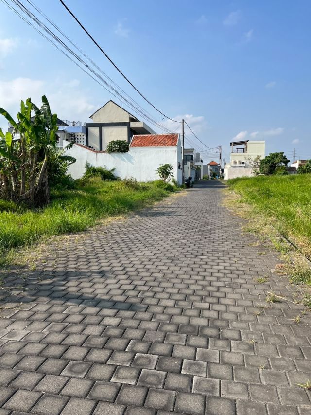 250 m² Land for Sale Near Pantai Kedungu - Image 12