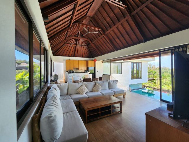 Luxury Ocean View Villa in Ungasan, Bali - Image 1