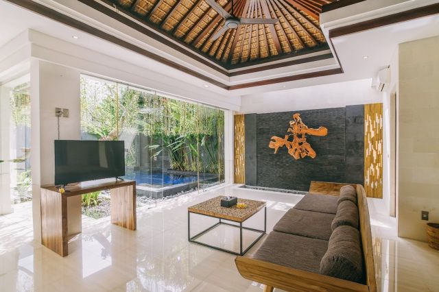 Beachfront Villa Near Jimbaran Beach, South Kuta, Bali - Image 10