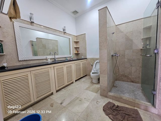 2-Storey Semi-Villa House Near Umalas, Kerobokan, Bali - Image 22