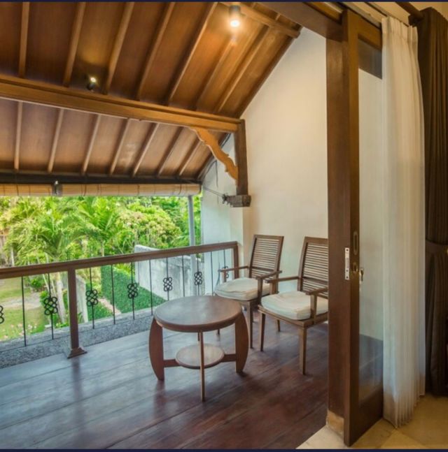 Freehold Villa in Batu Belig, Bali - Image 9