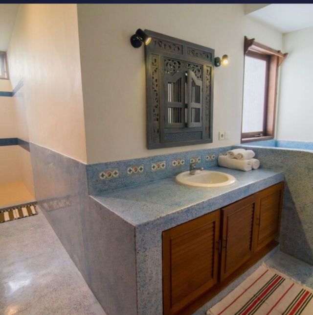 Freehold Villa in Batu Belig, Bali - Image 12