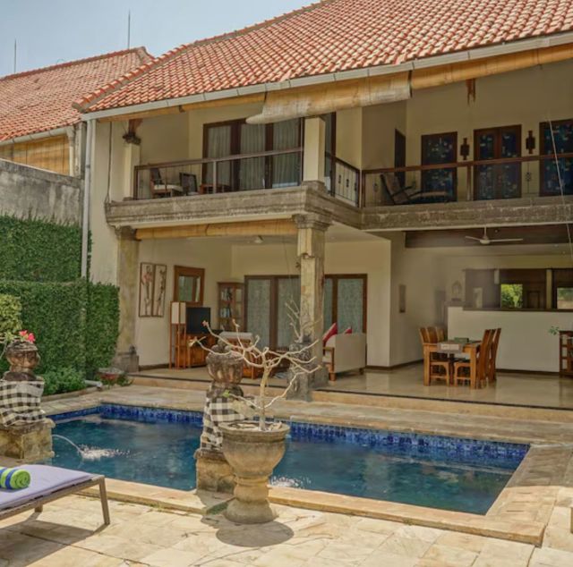 Freehold Villa in Batu Belig, Bali - Image 19