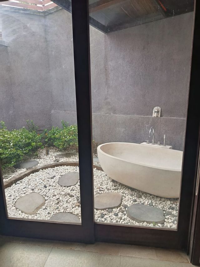Rare Pre-Owned Villa in Tibubeneng, Canggu, Bali - Image 4