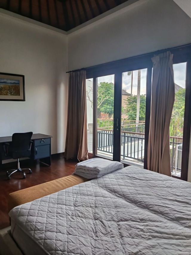 Rare Pre-Owned Villa in Tibubeneng, Canggu, Bali - Image 13