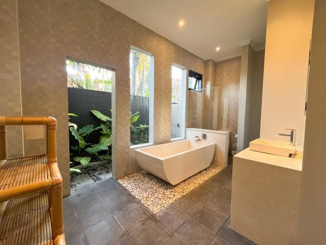 Premium Beachside Land with 4-Bedroom Villa in Cemagi, Bali - Image 5