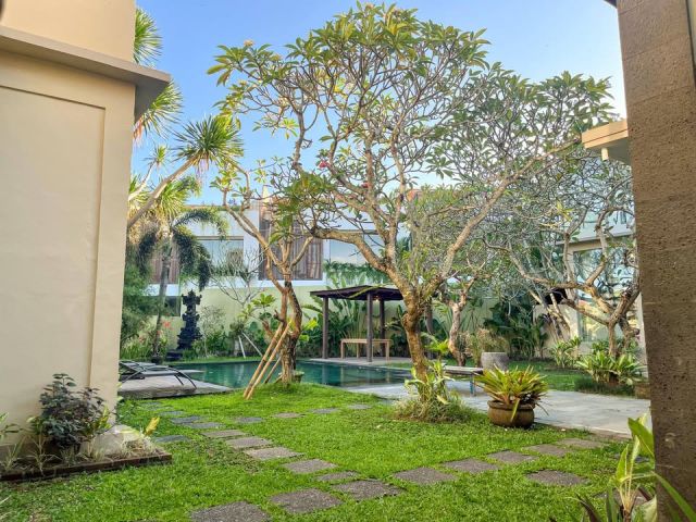Premium Beachside Land with 4-Bedroom Villa in Cemagi, Bali - Image 11