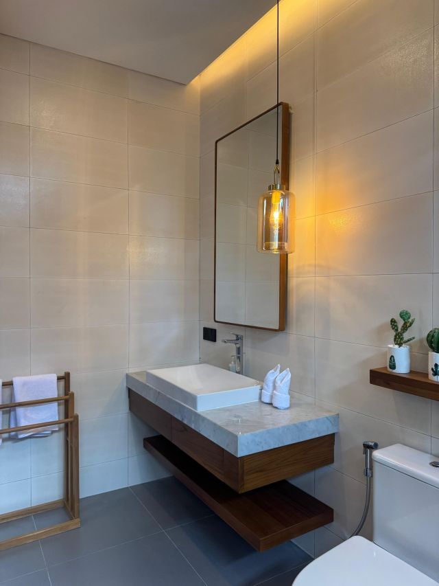 Luxury 5-Bedroom Villa in Batu Bolong, Canggu, Bali - Image 13