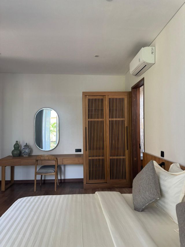 Luxury 5-Bedroom Villa in Batu Bolong, Canggu, Bali - Image 29