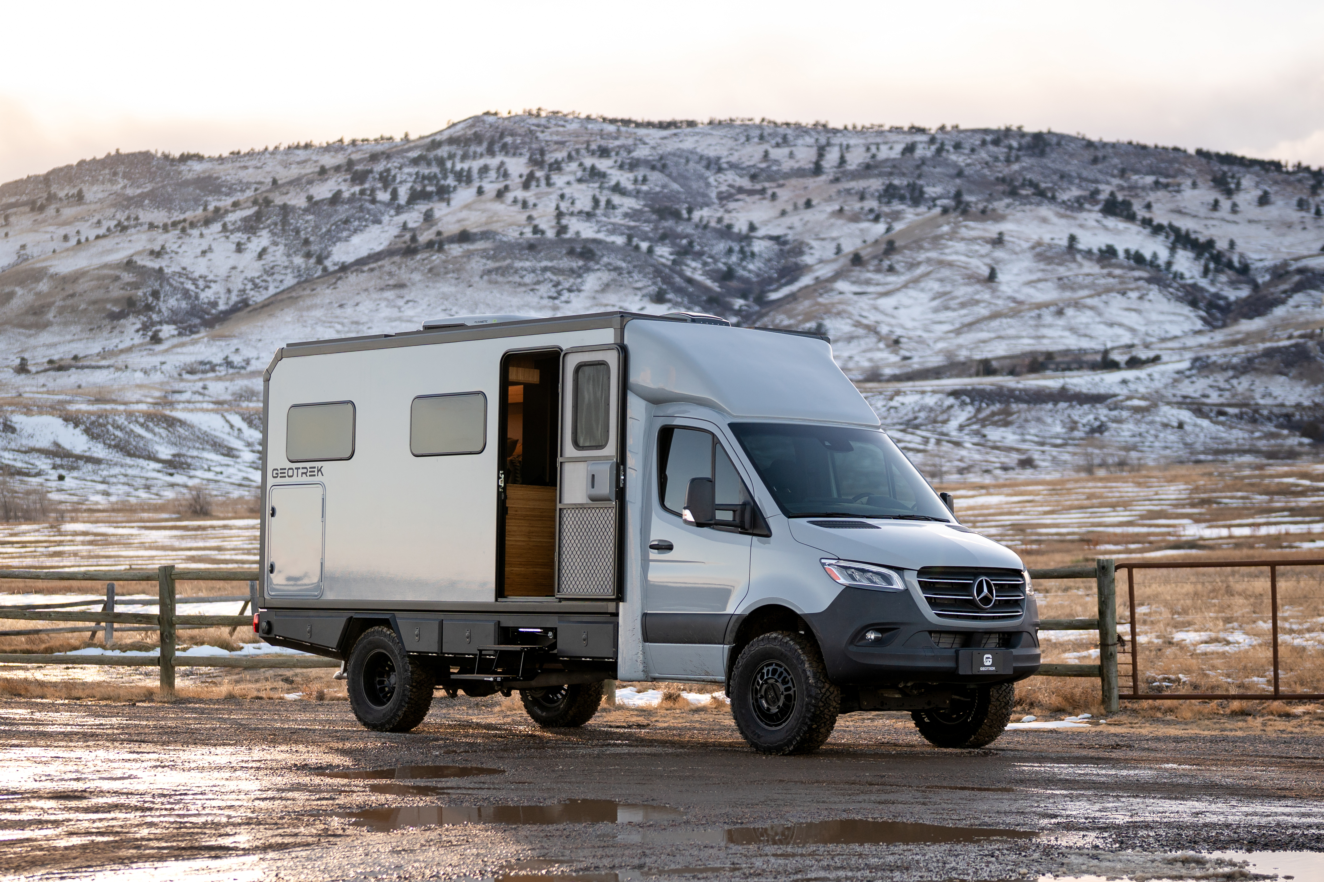2024 Mercedes Sprinter 170 AWD Geotrek Versus #546