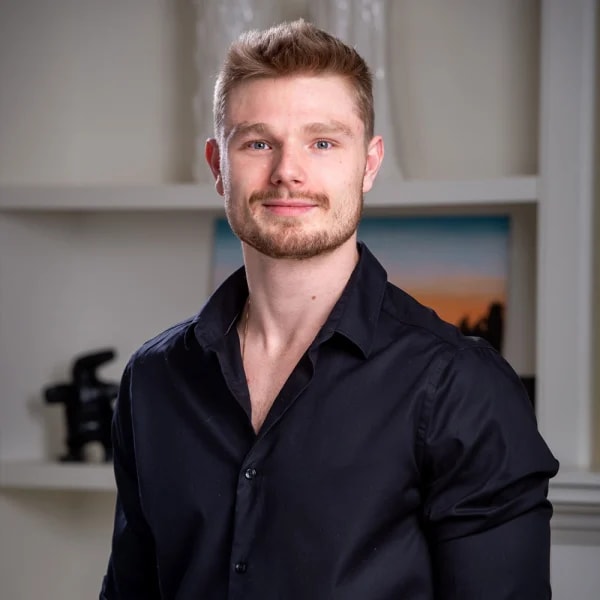 Quinn-Head-Shot-2022